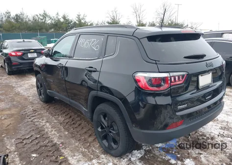 2019 Jeep Compass Altitude 4X4 from USA, damaged, VIN 3C4NJDBB2KT682667